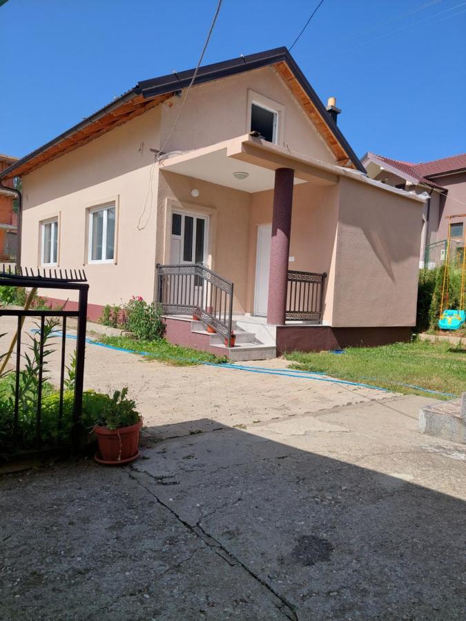 Sara Apartments Plav Esterno foto